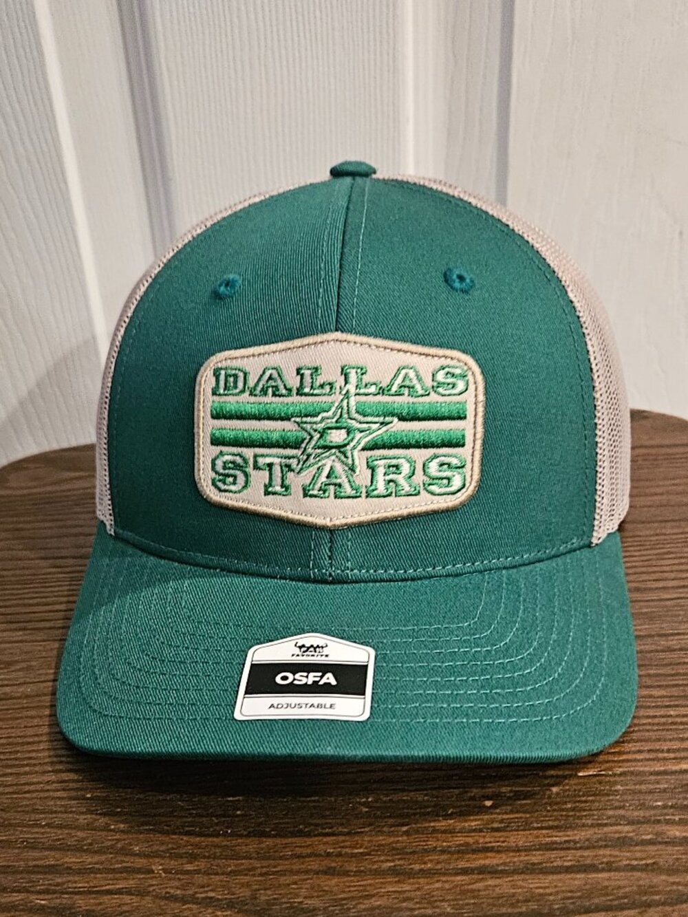 NHL Dallas Stars snap back hat. NEW One size. GREEN 💚